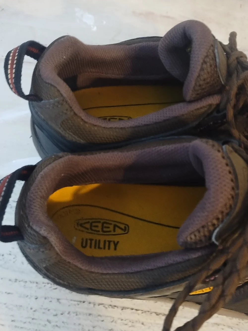 Man's Sneakers  Athletic Shoes KEEN Utility Lansing Low Steel Toe USA  10/UKsz9